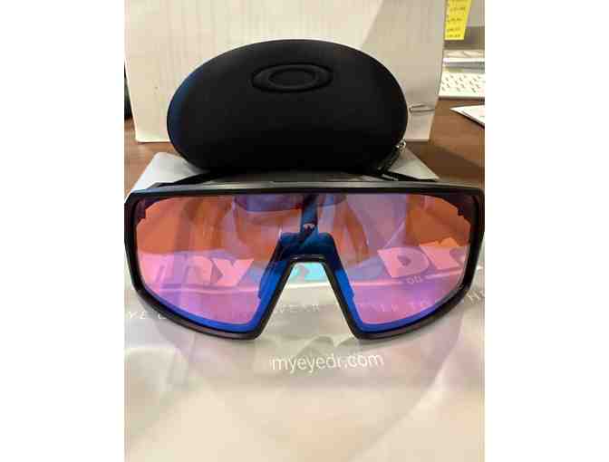 Oakley Sunglasses with case and cloth