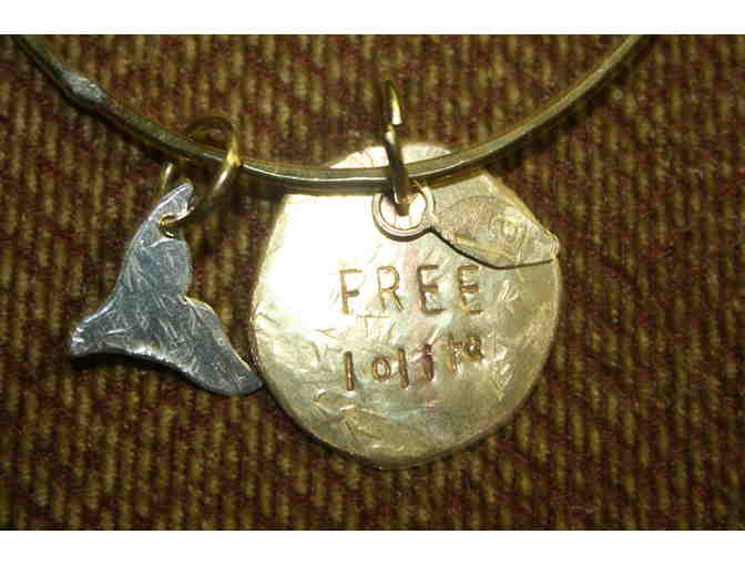 FREE LOLITA BRASS DOGTAG AND SILVER TAIL FIN Bangle Bracelet