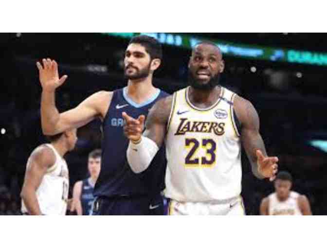2 Amazing Lakers Tickets!