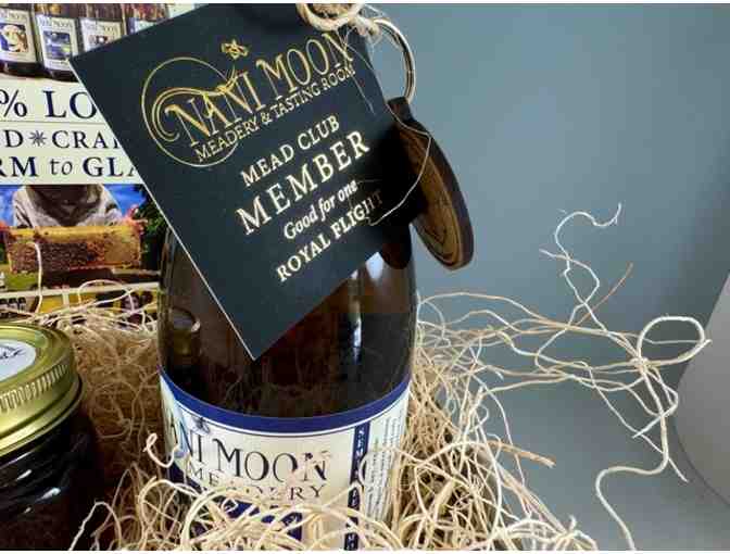 Nani Moon Meadery Gift Basket