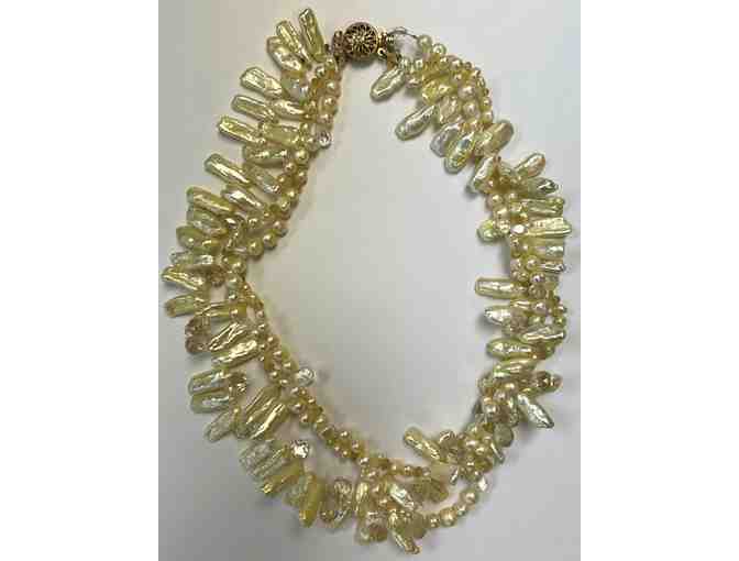 Choker with Pale Yellow Pearls and Clear Swarovski Crystals-Lot 54