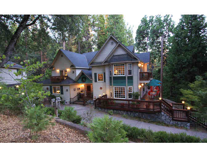 Enjoy 2 nights BnB McCaffrey House Bed & Breakfast Inn near Yosemite 4.7 Star - Photo 5