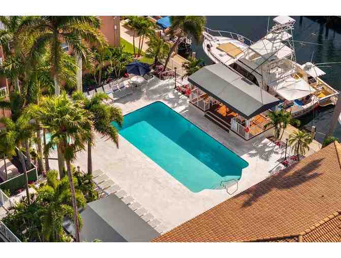 Enjoy 7 nights Coconut Bay Resort Ft Lauderdale, Fl + $100 Food