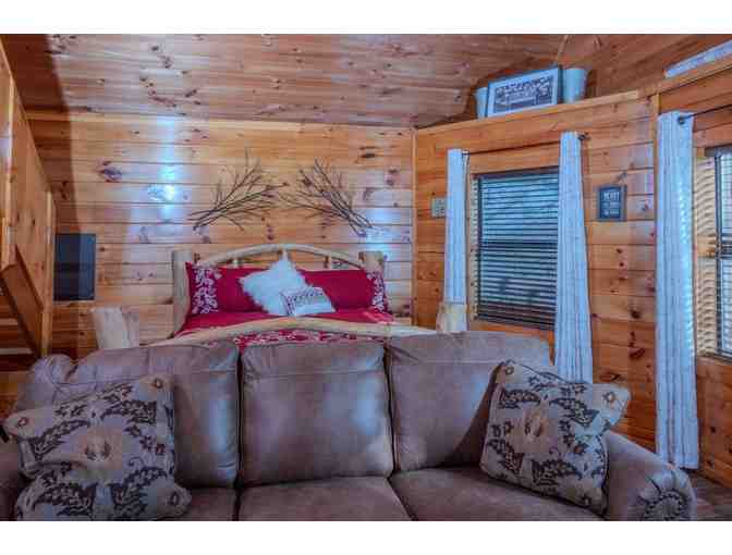 Enjoy 7 nights luxury 2 bed cabin Pigeon Forge, TN + $100 FOOD