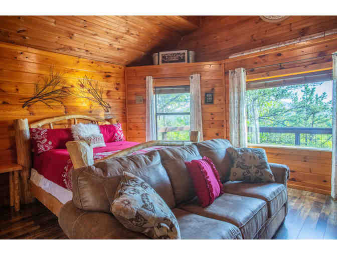 Enjoy 7 nights luxury 2 bed cabin Pigeon Forge, TN + $100 FOOD