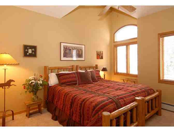 Enjoy 5 nights @ Luxury 12 bed cabin 8,000Sq Colrado Rockies Villa