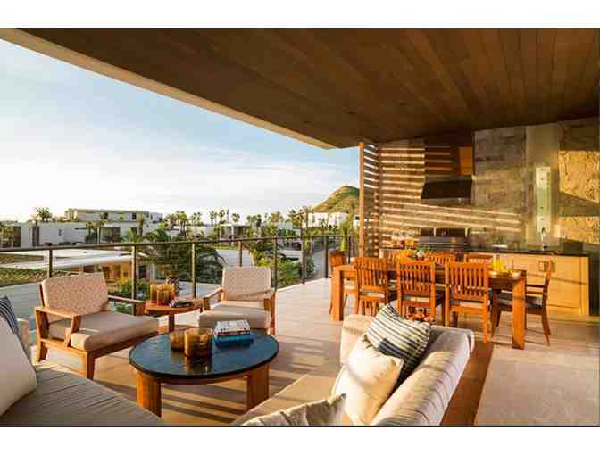 Couple's Escape to Cabo San Lucas Luxury!