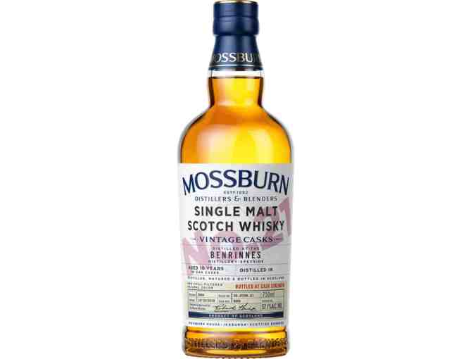 Exclusive Home Whisky Bar For The Connoisseur