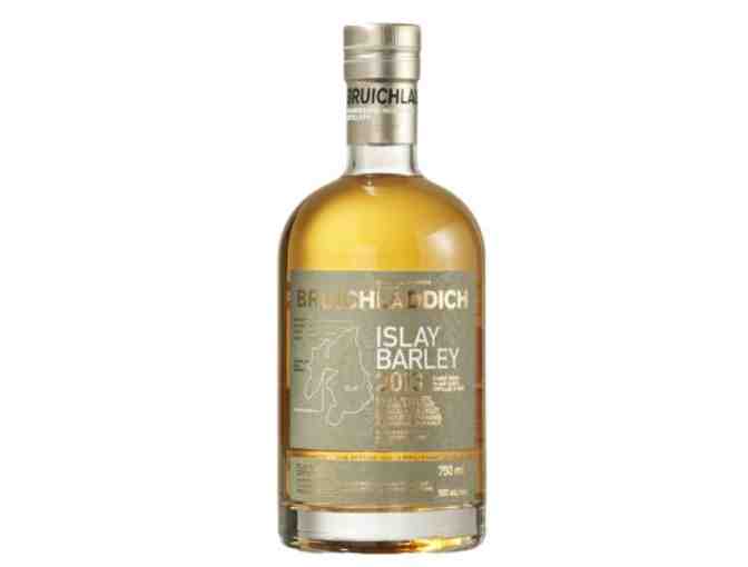Exclusive Home Whisky Bar For The Connoisseur