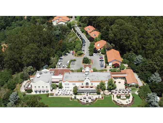 One Night Weekday Stay with Breakfast for 2 in Santa Cruz, CA