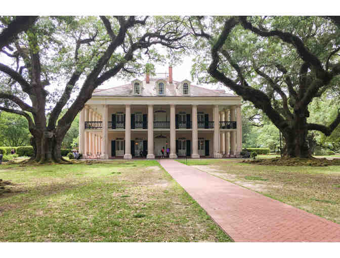 Beignets, Ghosts and Spirits, New Orleans *4 Days for two: Hotel + Tours