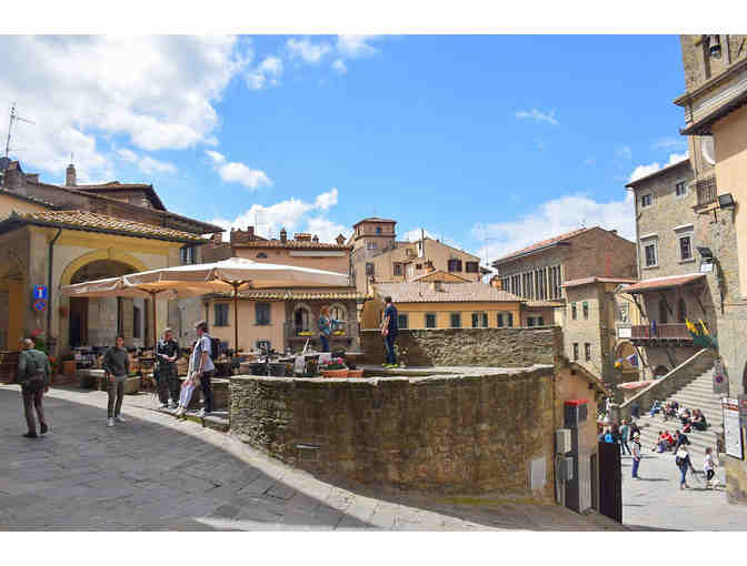 Girls' Getaway Under the Tuscan Sun (Italy)>8 days in two br appt for 4 ppl+shopping+more