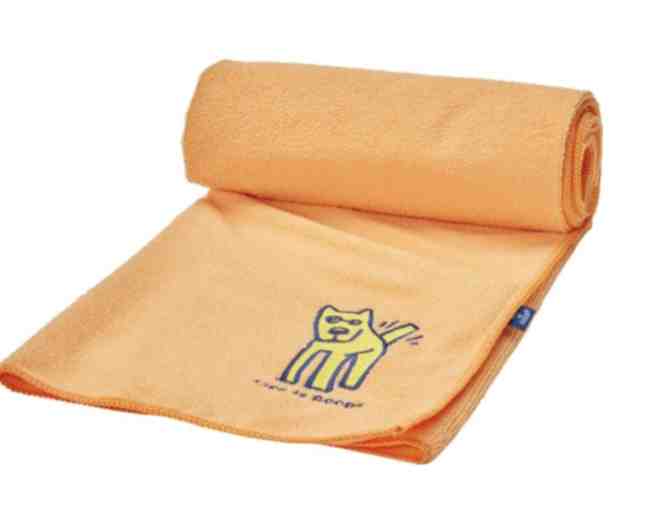 Life is Good Microfiber Pet Drying Towel - Photo 1