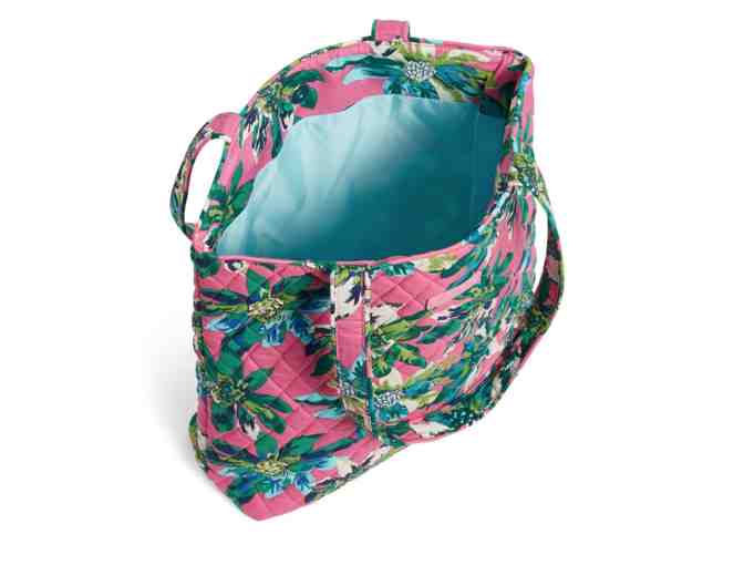 Vera Bradley Tote Bag in Tropical Paradise