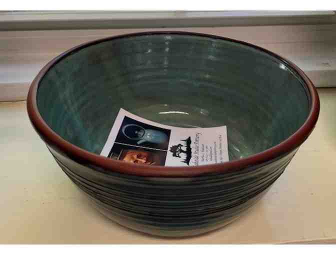 A Lakeside Studio Pottery - Green Bowl - Photo 2